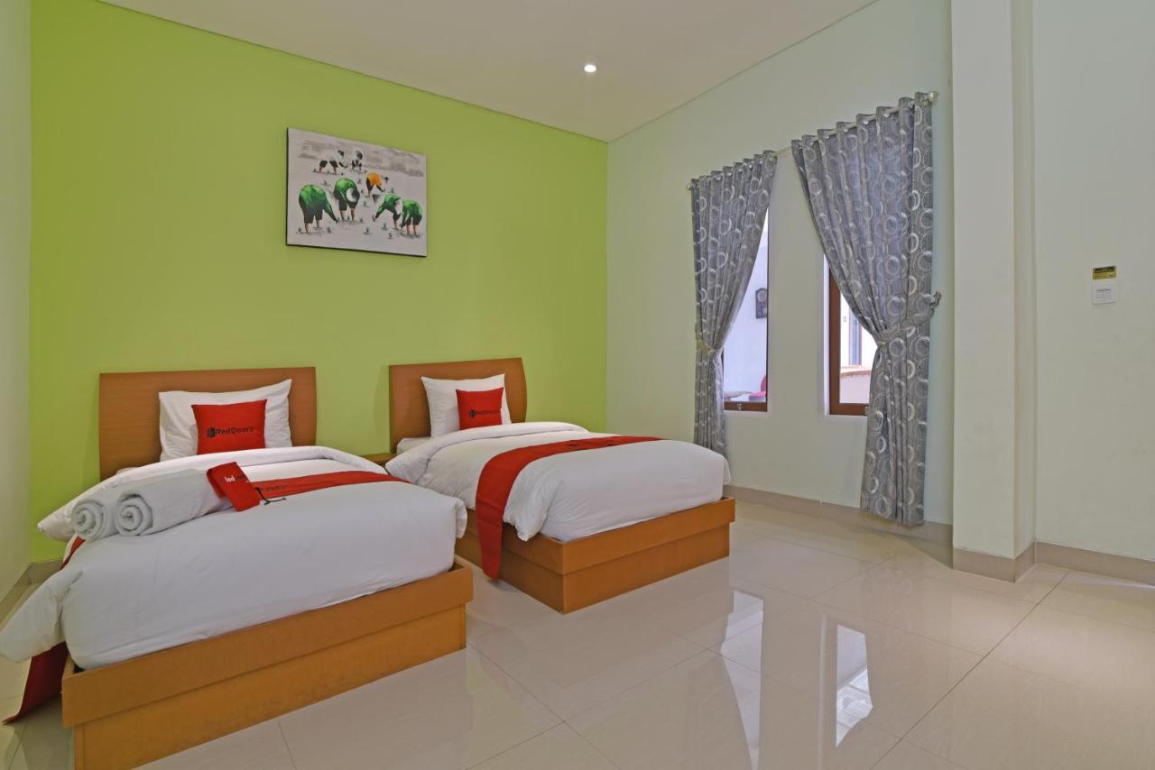 Reddoorz Plus @ Mahendradatta Denpasar 外观 照片